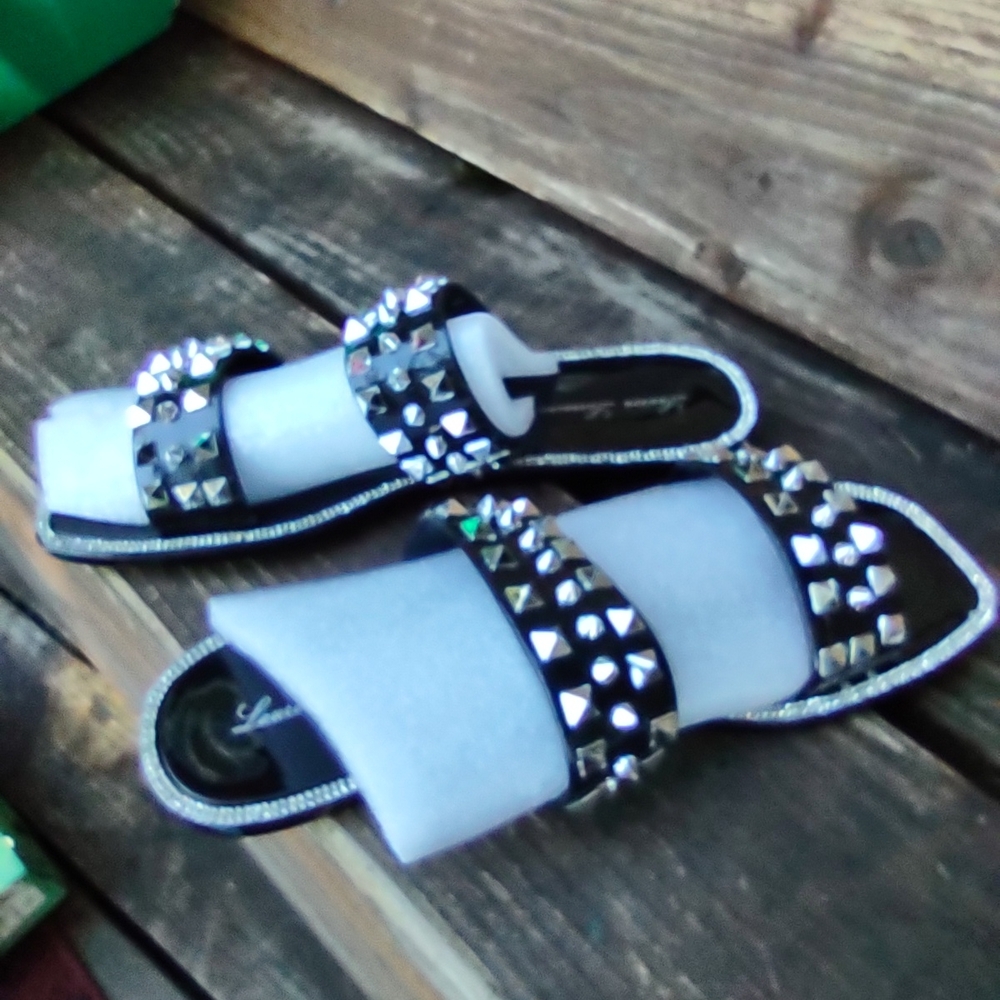 Lauren Lorraine Black Studded Gel Sandals Studley Black Women's Size 7.5